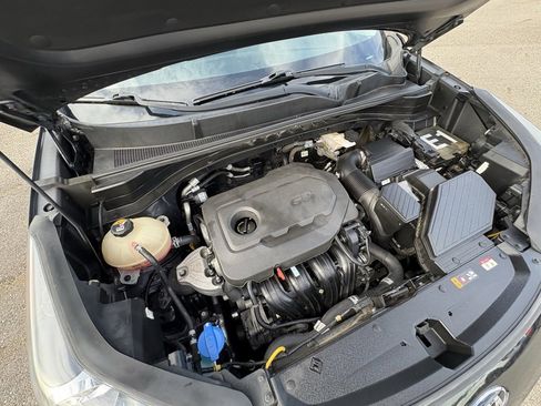 Used 2021 Kia Sportage LX image 17