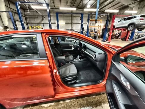 Certified 2022 Kia Forte LXS image 26