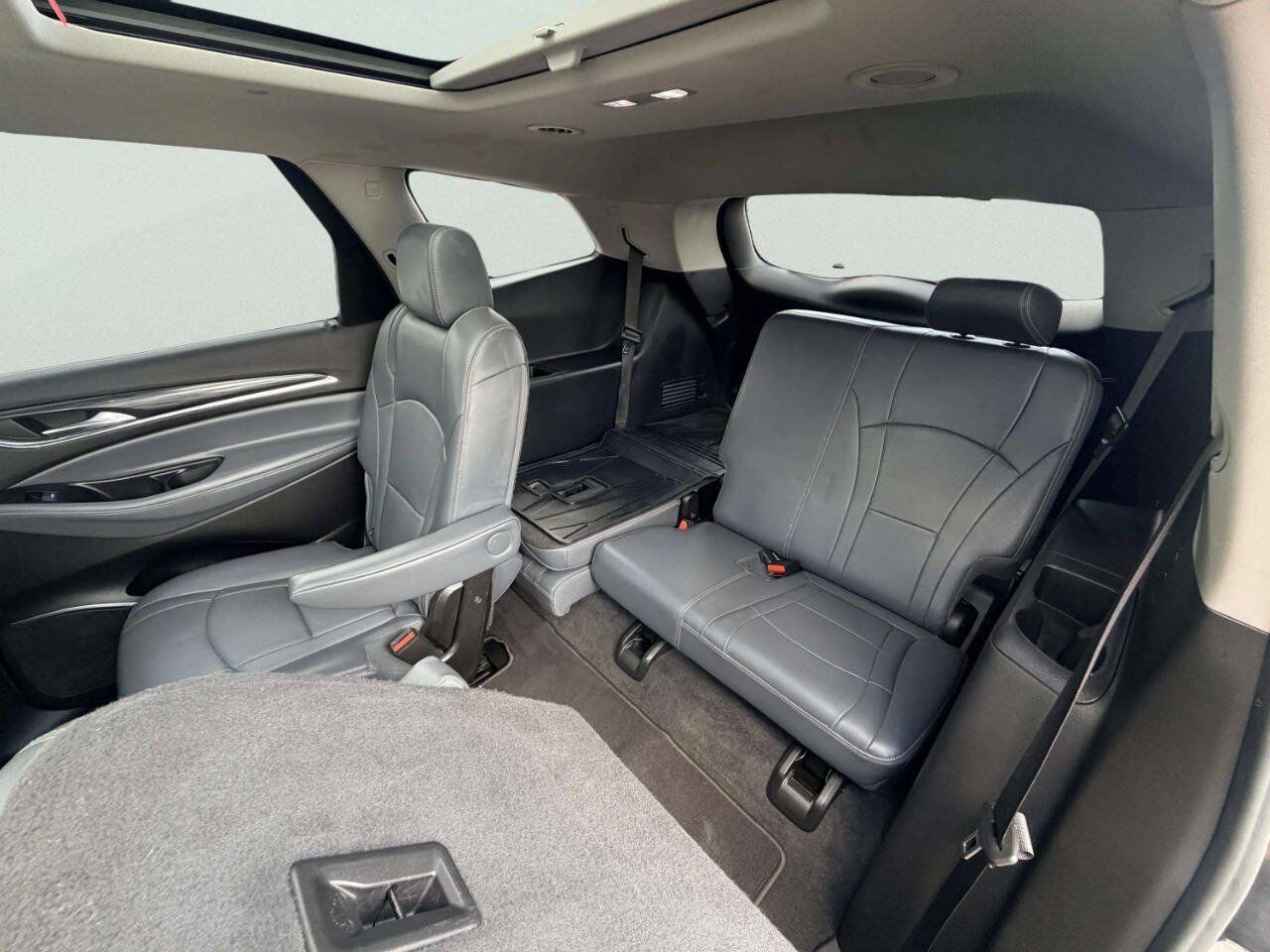 Used 2019 Buick Enclave Essence AWD/4WD image 21