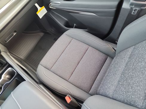 New 2026 Chevrolet Traverse LT w/ Midnight/Sport Edition image 14