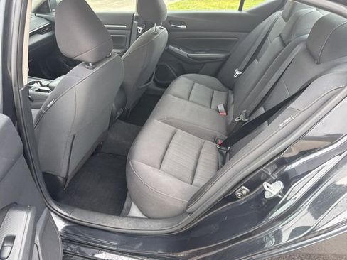 Used 2022 Nissan Altima 2.5 SV image 13