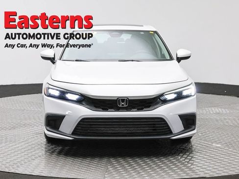 Used 2023 Honda Civic EX-L image 2