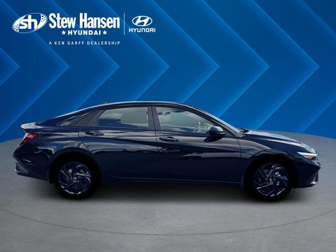 New 2026 Hyundai Elantra Sport FWD image 10