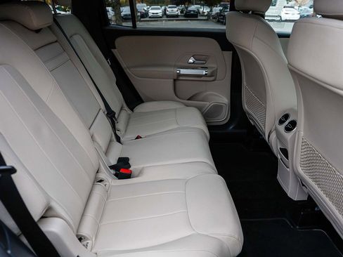 Certified 2025 Mercedes-Benz GLB 250 image 18