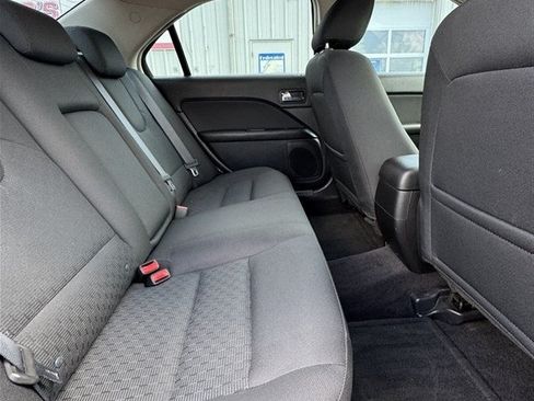 Used 2010 Ford Fusion SE FWD image 12