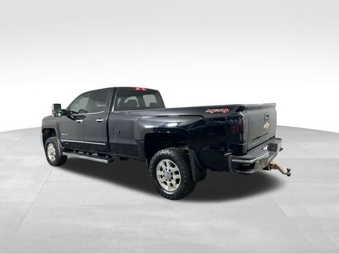 Used 2015 Chevrolet Silverado 3500 LTZ w/ LTZ Plus Package image 4