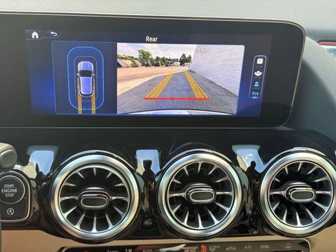 New 2025 Mercedes-Benz GLA 250 image 21