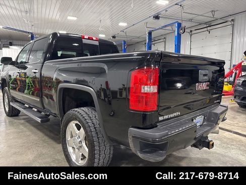 Used 2015 GMC Sierra 2500 Denali w/ Duramax Plus Package image 12