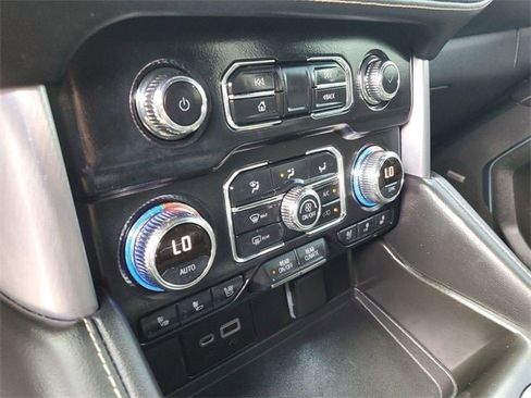 Used 2022 GMC Yukon SLT w/ SLT Premium Package image 80