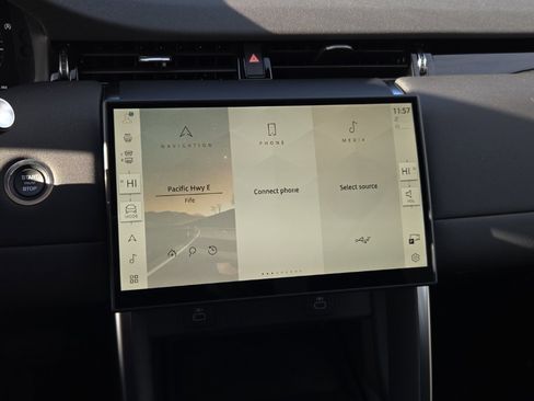 New 2025 Land Rover Discovery Sport S image 25