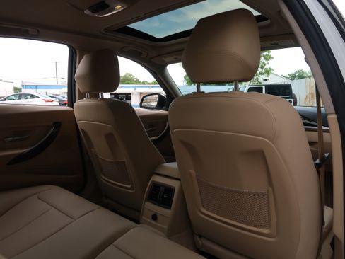Used 2015 BMW 328i Sedan RWD image 33