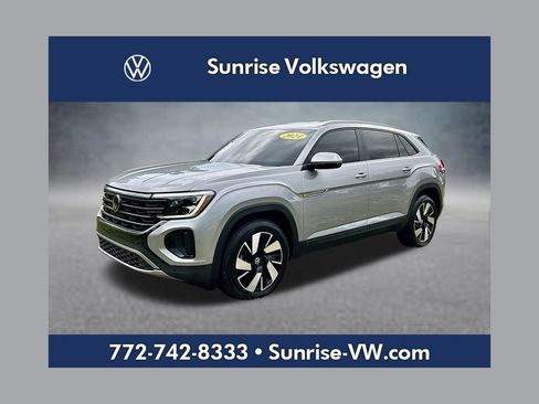 Used 2024 Volkswagen Atlas Cross Sport SE FWD image 1