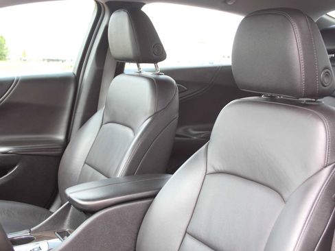 Used 2024 Chevrolet Malibu LT FWD image 24