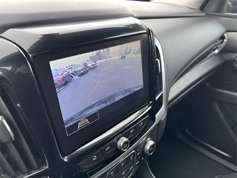 Certified 2021 Chevrolet Traverse LT image 19