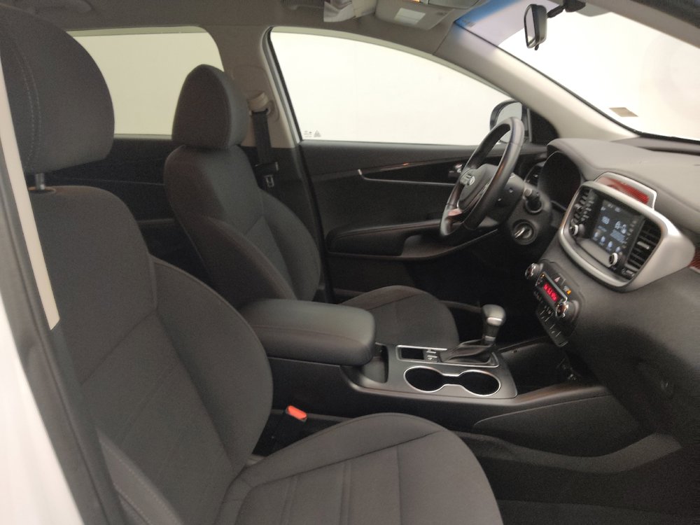 Used 2019 Kia Sorento S FWD image 21