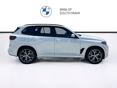 Used 2026 BMW X5 sDrive40i w/ M Sport Package RWD image 8