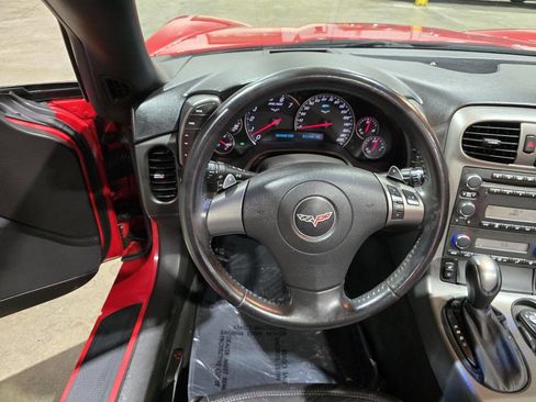 Used 2007 Chevrolet Corvette Convertible w/ Preferred Equipment Group image 31
