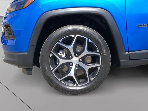 Certified 2024 Jeep Compass Limited AWD/4WD image 30