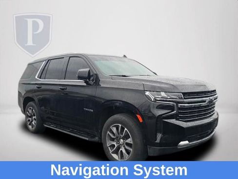 Used 2022 Chevrolet Tahoe LT w/ LT Signature Plus Package image 2