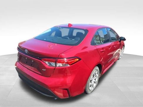 Used 2024 Toyota Corolla LE image 5