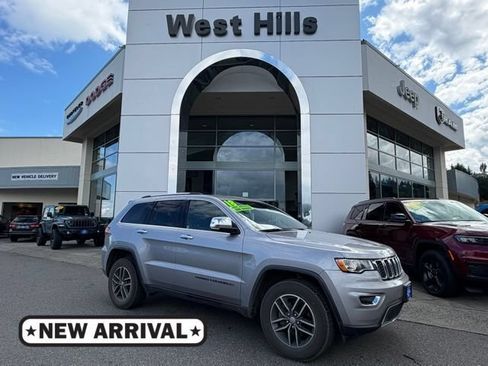 Used 2018 Jeep Grand Cherokee Limited AWD/4WD image 1