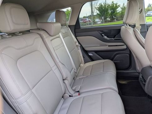Used 2023 Lincoln Corsair Reserve AWD/4WD image 33