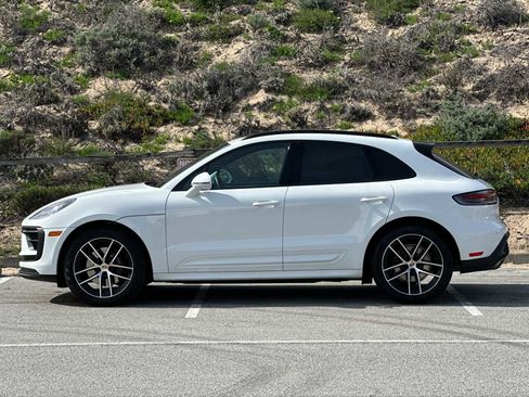 Certified 2025 Porsche Macan S image 2