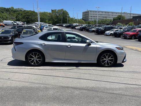 Used 2023 Toyota Camry SE w/ Cold Weather Package AWD/4WD image 7