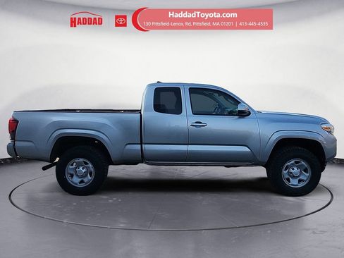 Used 2023 Toyota Tacoma SR image 6