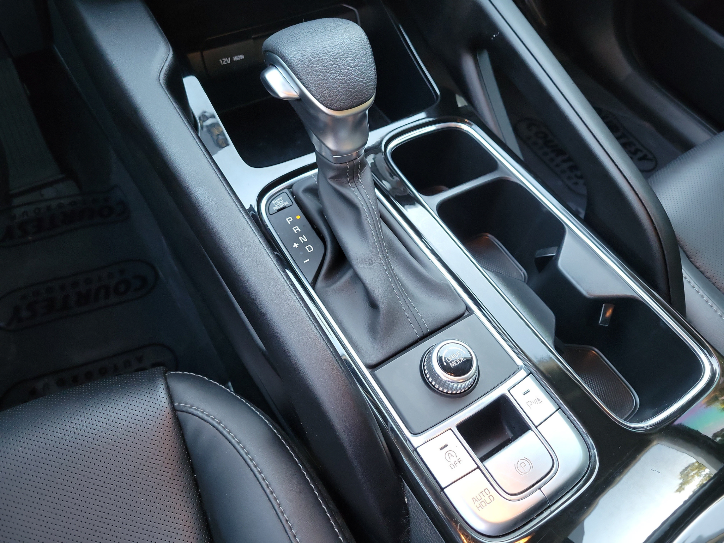 Certified 2025 Kia Telluride LX FWD image 23