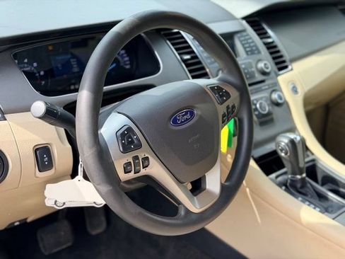 Used 2018 Ford Taurus SE FWD image 7