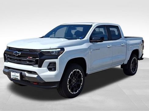 New 2026 Chevrolet Colorado Z71 w/ Technology Package image 2