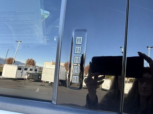 Used 2019 Ford F250 Lariat w/ Lariat Ultimate Package image 36