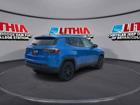 New 2026 Jeep Compass Latitude AWD/4WD image 8