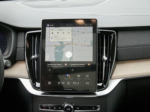 New 2026 Volvo XC90 B6 Plus w/ Protection Package Premier image 30