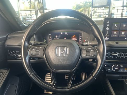 Used 2023 Honda Accord Sport image 14