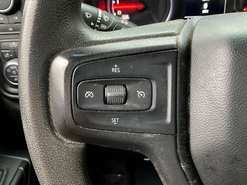 Used 2021 Chevrolet Silverado 2500 Custom w/ Custom Value Package image 12