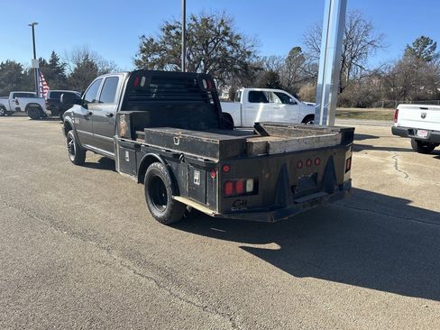 Used 2017 RAM 3500 Tradesman w/ Chrome Appearance Group image 3