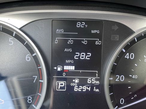 Certified 2020 Nissan Kicks S image 7