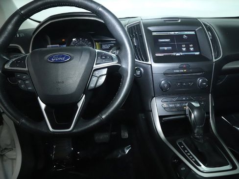 Used 2015 Ford Edge SEL w/ Equipment Group 201A AWD/4WD image 21