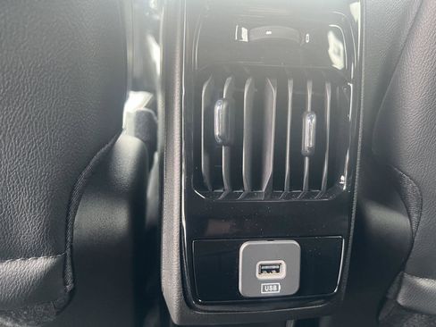 New 2026 Jeep Compass Latitude image 30