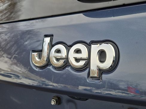 Used 2021 Jeep Grand Cherokee Overland image 30