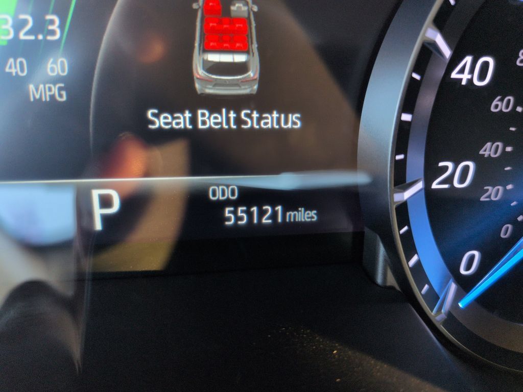 Used 2023 Toyota Highlander LE AWD/4WD image 16