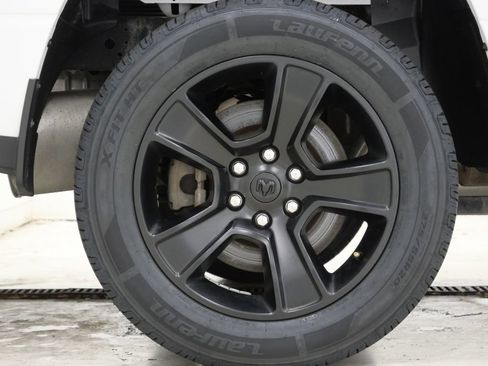 Used 2023 RAM 1500 Big Horn AWD/4WD image 8