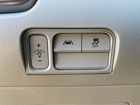 Certified 2021 Kia Sorento S w/ Panoramic Sunroof Package AWD/4WD image 35