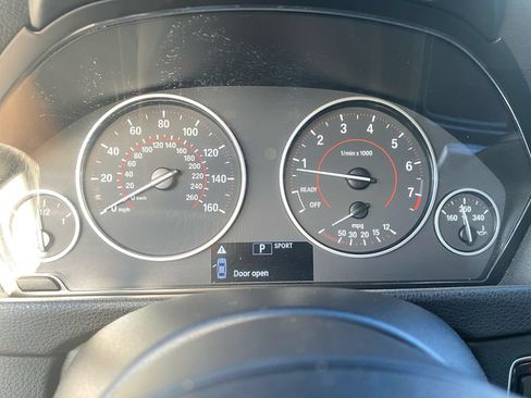 Used 2018 BMW 330i Sedan w/ M Sport Package RWD image 20
