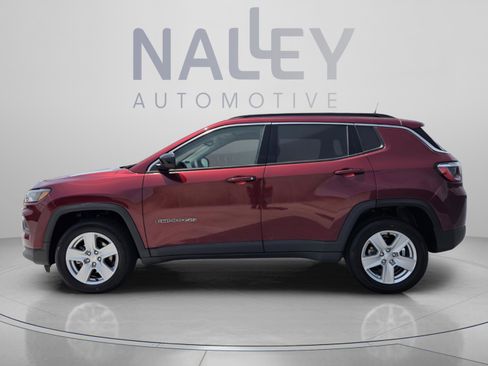 Used 2022 Jeep Compass Latitude AWD/4WD image 2