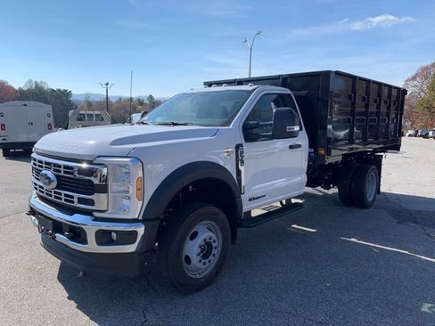 New 2025 Ford F550 4x4 Regular Cab Super Duty image 4