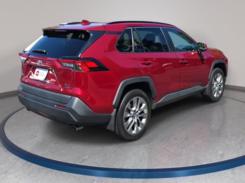 Certified 2024 Toyota RAV4 XLE Premium AWD/4WD image 5