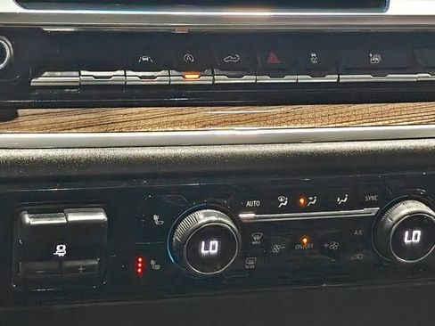 Used 2023 Chevrolet Silverado 1500 LT w/ Max Trailering Package image 9